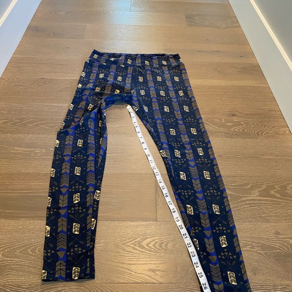 •LuLaRoe Leggings• - Picture 3 of 13